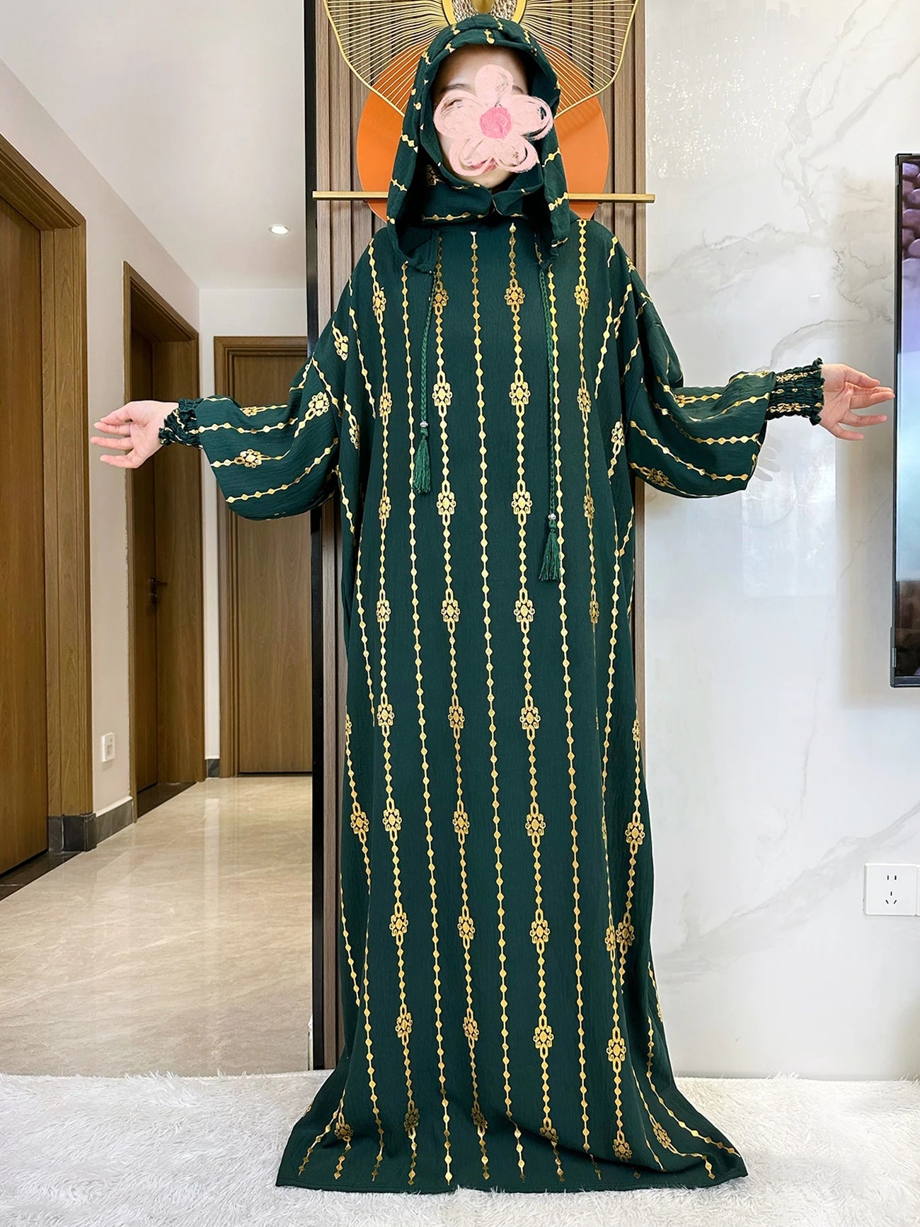 Elegante Katoenen Ramadan Abaya met Dubbele Hoeden - Prachtig Goudstofontwerp voor Moslimvrouwen met Gebed en Speciale Gelegenheden - Geïnspireerd door Dubai en Turkse Kaftanstijlen
