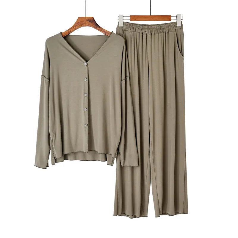 Gezellige en Chique Dames 2-delige Winter Loungewear Set - Stijlvolle Lange Mouwen Pyjama en Zachte Cardigan voor Ontspanning in Lente en Herfst