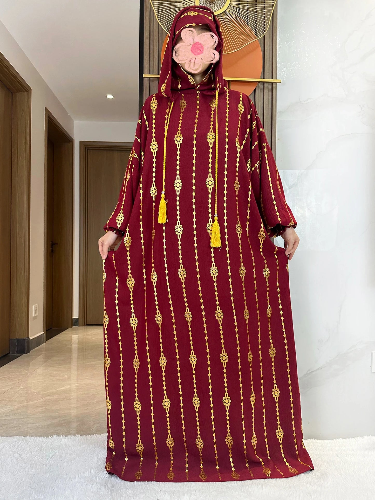 Elegante Katoenen Ramadan Abaya met Dubbele Hoeden - Prachtig Goudstofontwerp voor Moslimvrouwen met Gebed en Speciale Gelegenheden - Geïnspireerd door Dubai en Turkse Kaftanstijlen