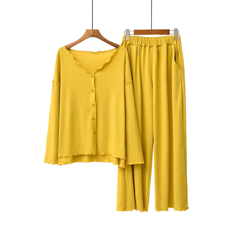 Gezellige en Chique Dames 2-delige Winter Loungewear Set - Stijlvolle Lange Mouwen Pyjama en Zachte Cardigan voor Ontspanning in Lente en Herfst