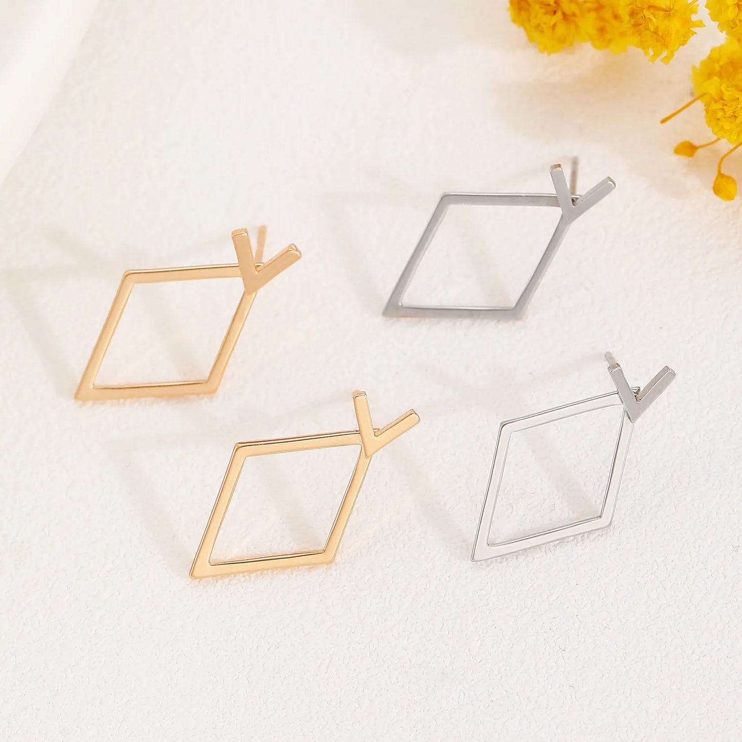 Chic Retro Minimalistische Geometrische Vierkante Afneembare Driehoek Stud Oorbellen - Perfecte Mode Accessoires voor Vrouwen & Ideale Feestcadeaus!