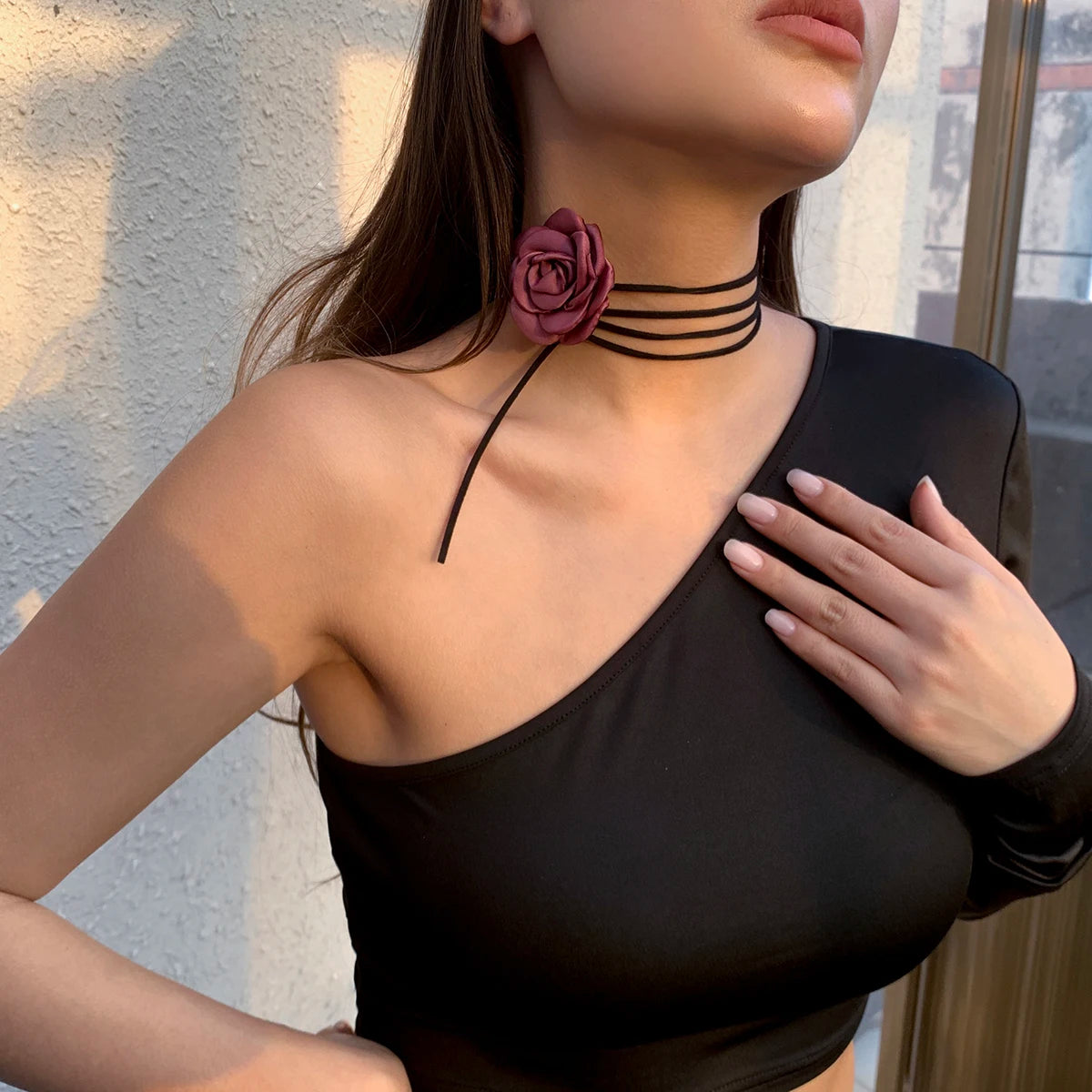 Betoverende Gothic Grote Rozen Sleutelbeen Ketting voor Vrouwen - Verstelbare Choker met een Vleugje Koreaanse Mode en Y2K Charme