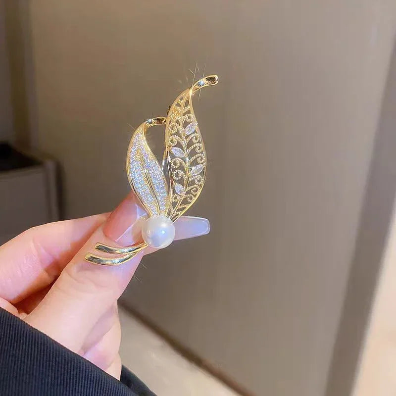 Prachtige paarse lavendel kristallen strass broche - Elegante bloemenpin voor jassen & luxe sieraad cadeau voor haar