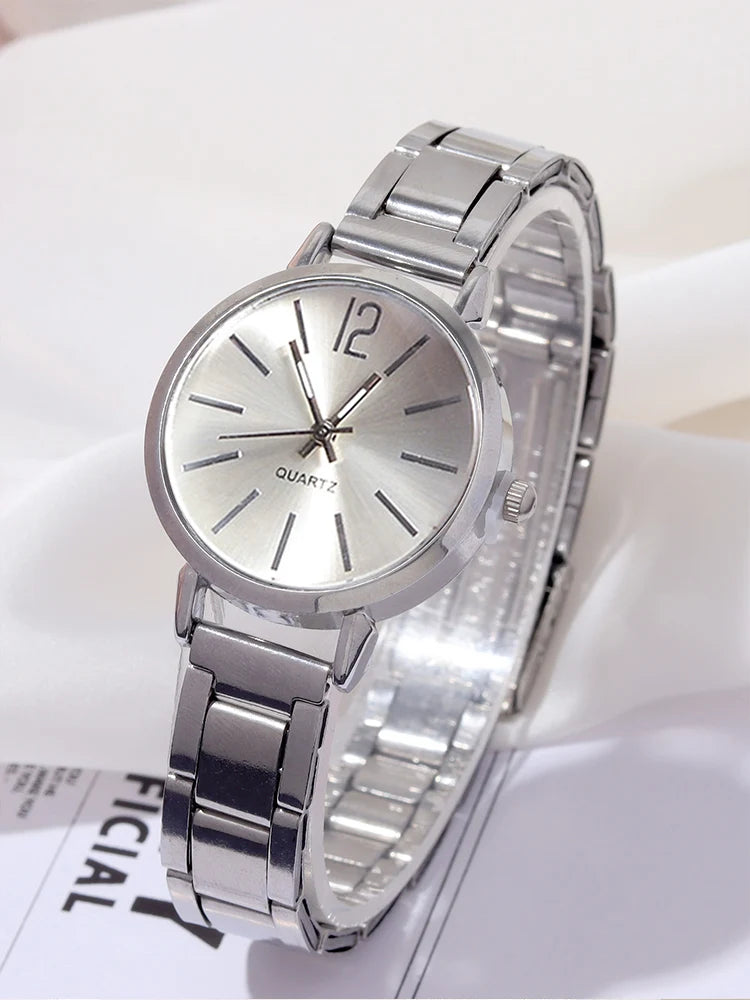 Chique Dames Zilveren Stalen Kwarts Horloge & Stijlvolle LOVE Armband Set - 2 Delige Bundel