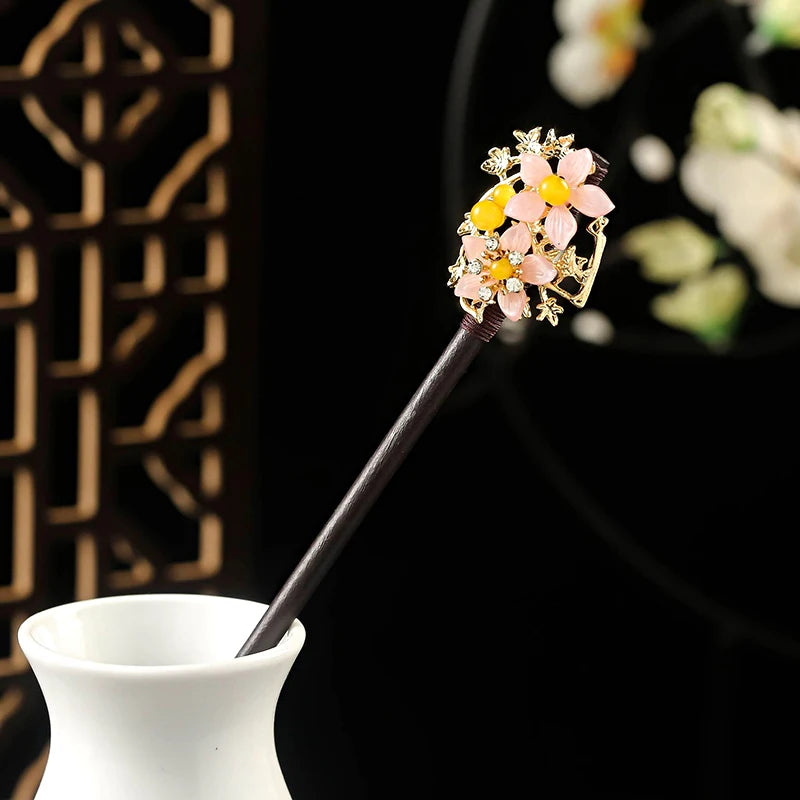 Elegante Handgemaakte Vintage Chinese Haarkammen - Luxe Bloemige Haarspelden voor Huwen en Speciale Evenementen