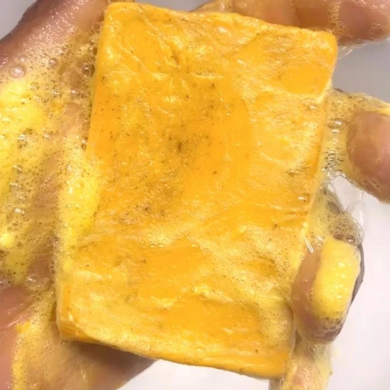 Revitaliseer je huid met Citroen Curcuma Kojic Acid Zeep - Bereik een Heldere, Evenwichte Toon en Gladde, Stralende Teint terwijl je Diep Reinigt en Olie Onder Controle Houdt voor Donkere Huidverzorging!