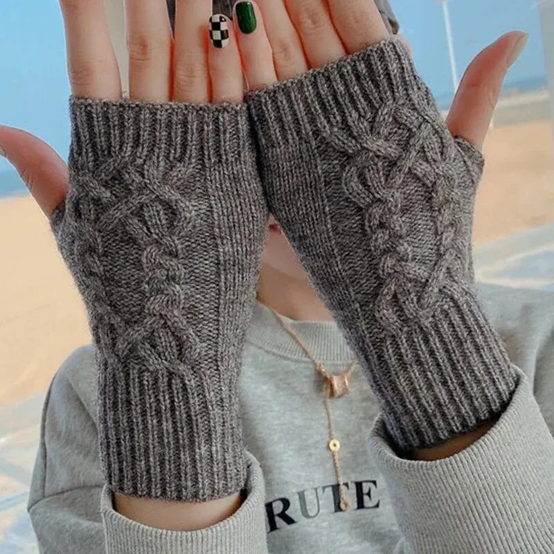Gezellige Winter Dames Halve Vingerhandschoenen - Zachte Wolachtige Gebreide Ontwerp in Elegant Zwart en Wit