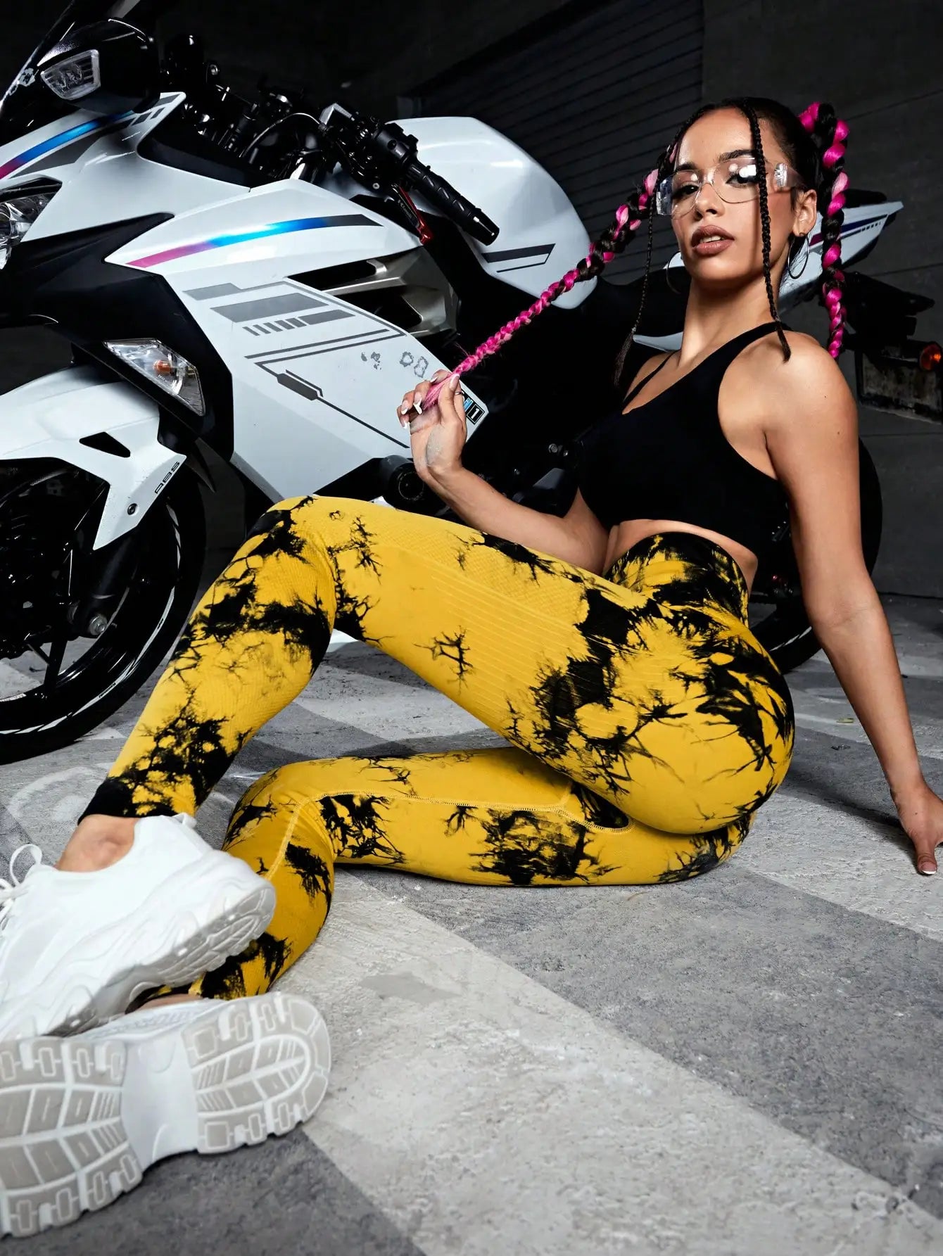 Verhoog je workout met Trendy Tie Dye Yoga Leggings - Naadloze, Hoge Rek leggings voor ultieme buikcontrole - Verse 2023 Stijl!