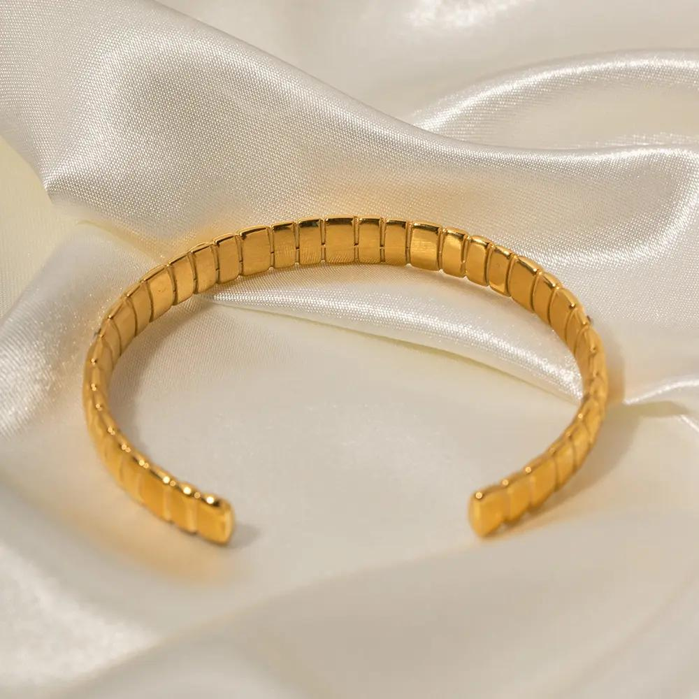 GildedStone - Chic Gouden & Steen Armband Bangles - Verhoog je Elegant