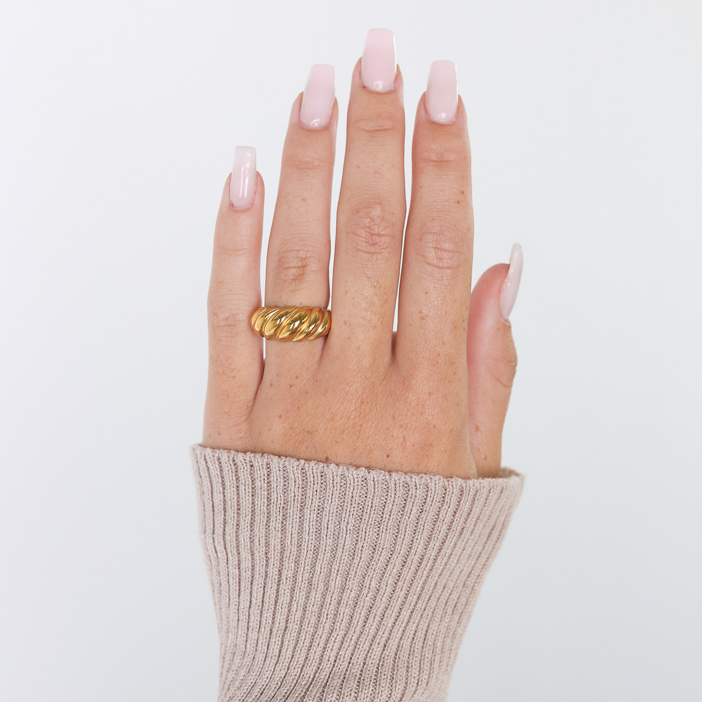 Verleidelijk CroissantCharm - Schattige Ring Perfect voor Elke Gelegenheid
