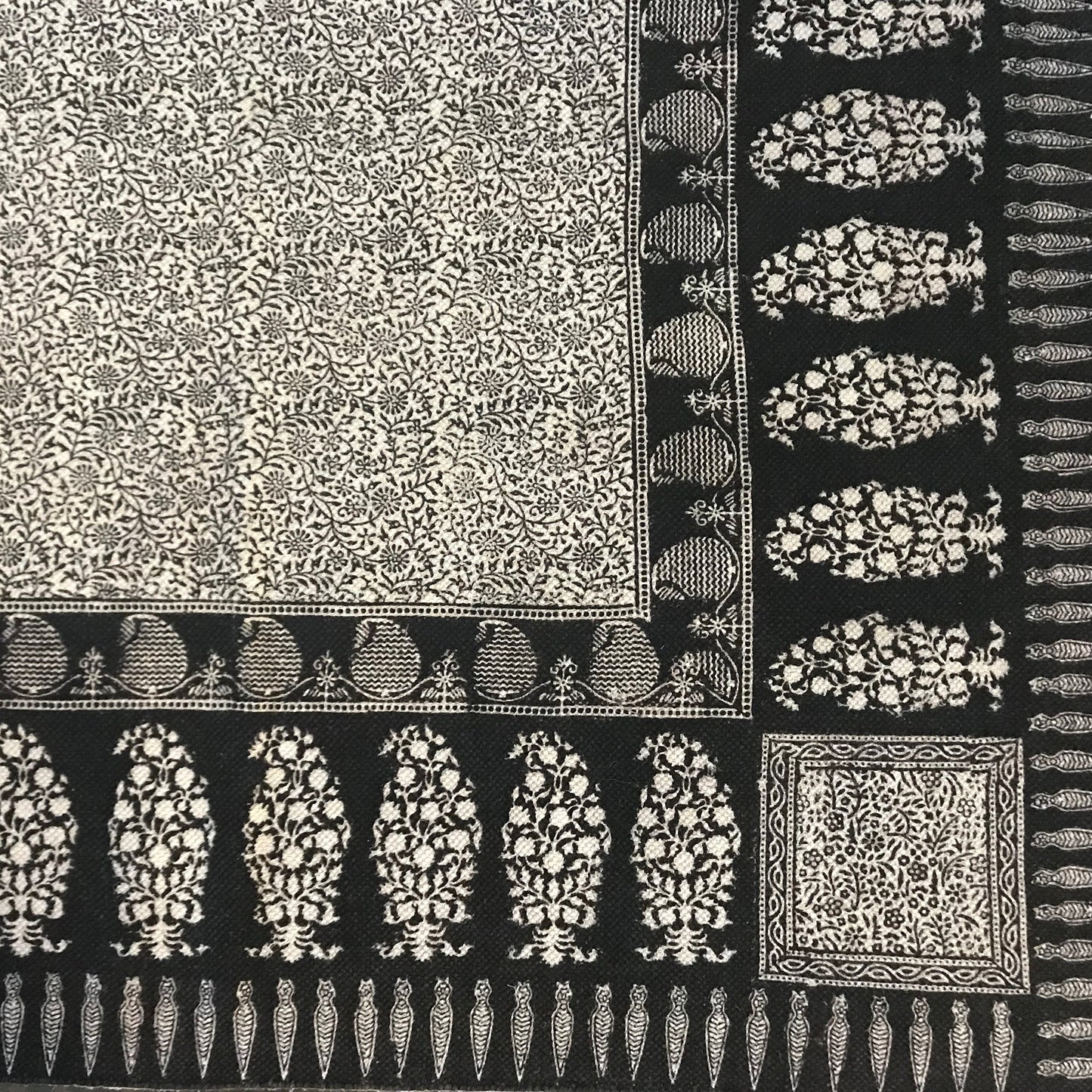 Floral Jaal & Paisley Hand-block Print Rug - White Black-3