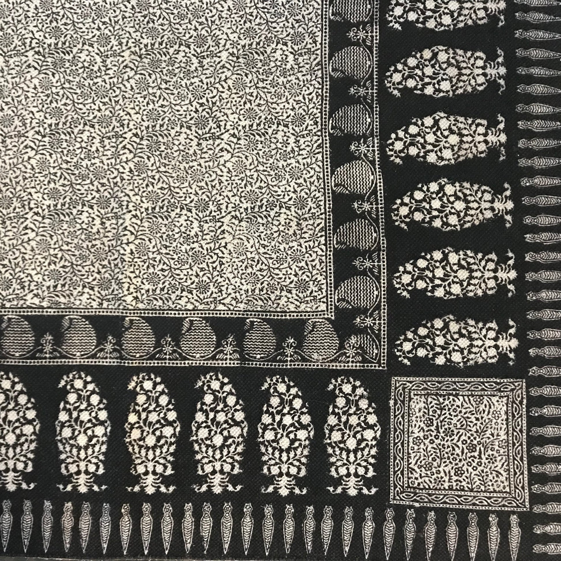 Floral Jaal & Paisley Hand-block Print Rug - White Black-3