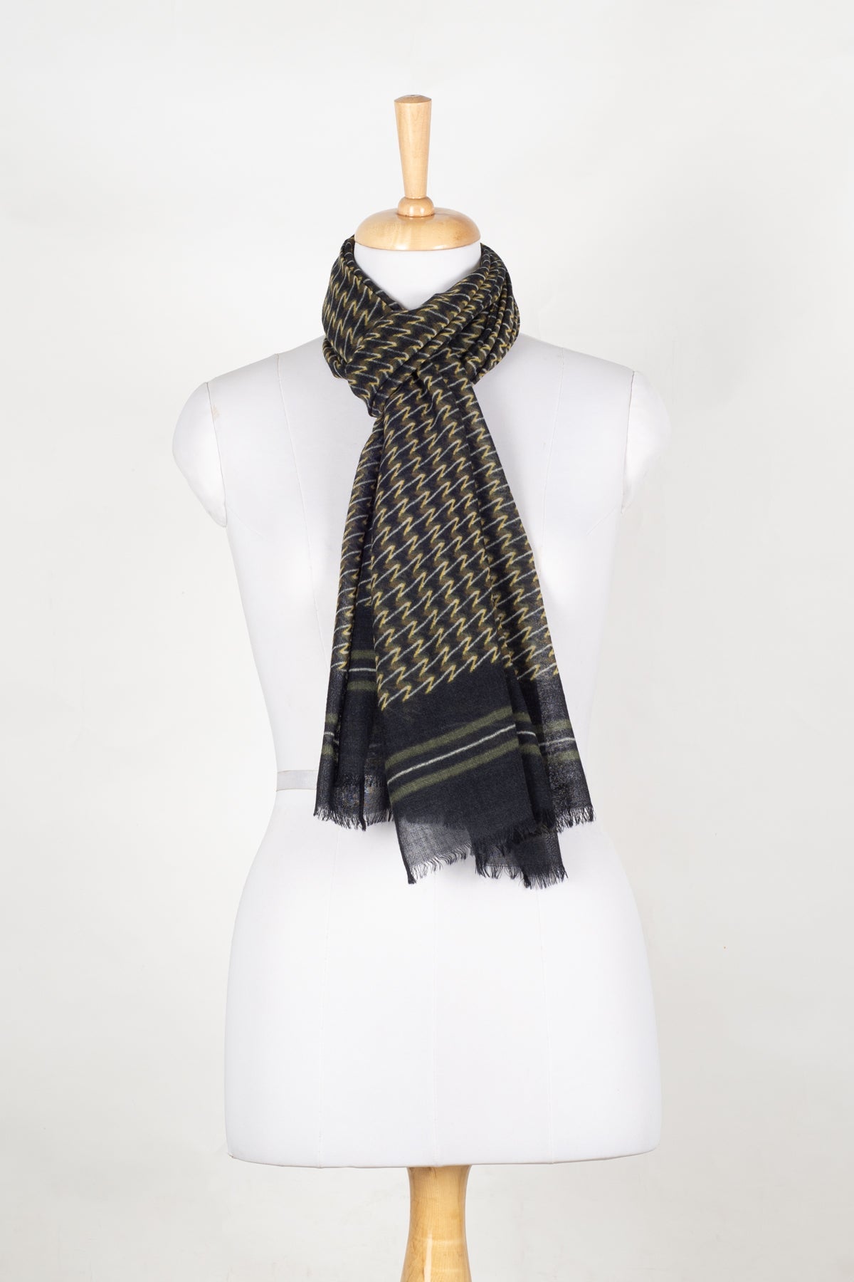 Jazzy Waves Fine Wool Scarf – Green Yellow | SVEŽElife-2