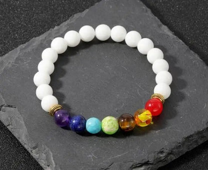 Elegante Witte Agaat Armband met 7 Chakra's voor Harmonie en Balans