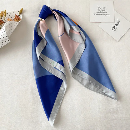2024 Elegante Zijden Kattenprint Sjaal - Stijlvolle Hoofddoek & Sjaaltje voor Vrouwen - Luxueuze Satijnen Vierkante Sjaal & Multifuntionele Hijab Bandana
