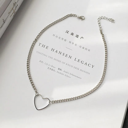 Charmante Hollow Koreaanse Sweetheart Choker Ketting - Een Verrukkelijke Bicolor Statement Cadeau voor Haar 2023