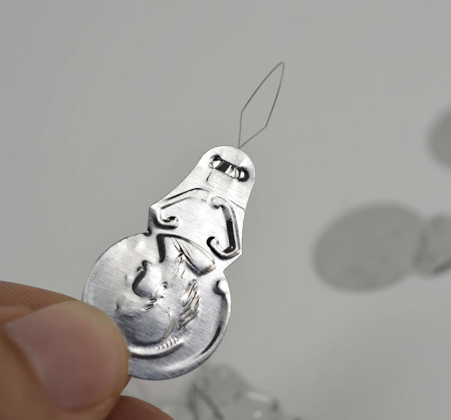 Enfile-aiguille aluminium lot 50 pièces couture main machine broderie mercerie