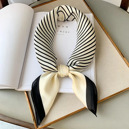 Chic Satijnen Zijden Geruite Sjaal voor Vrouwen - Elegante Hals- en Haarband, Perfect voor Werk en Mode in 2021 - Stijlvolle Hijab en Foulard Accessoire