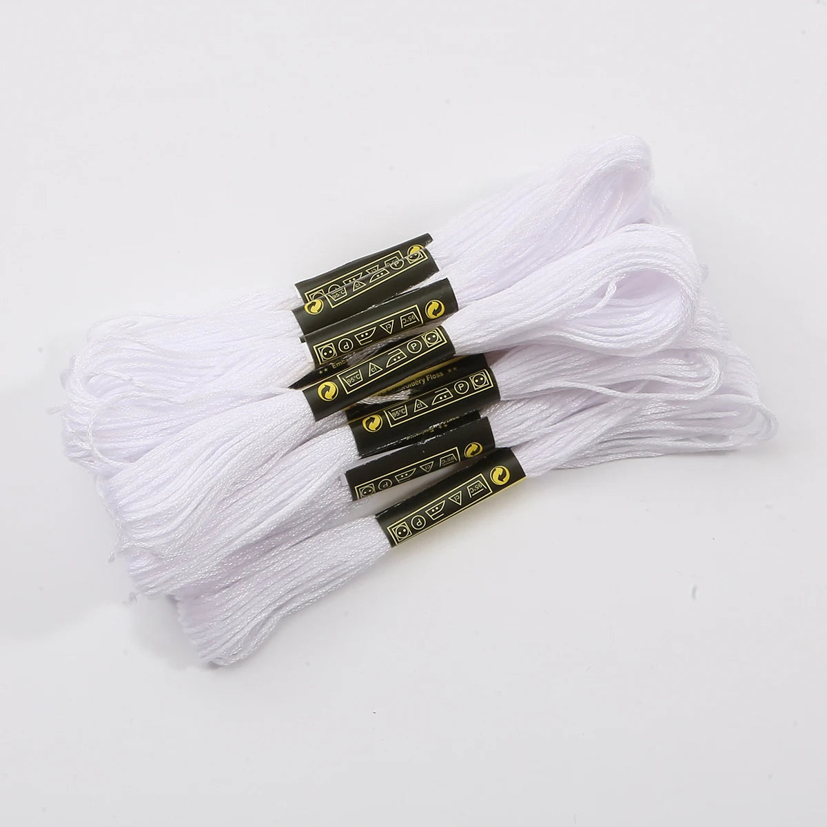 Fil à broder point de croix multicolore 7,5 m coton polyester mercerisé loisirs créatifs DIY