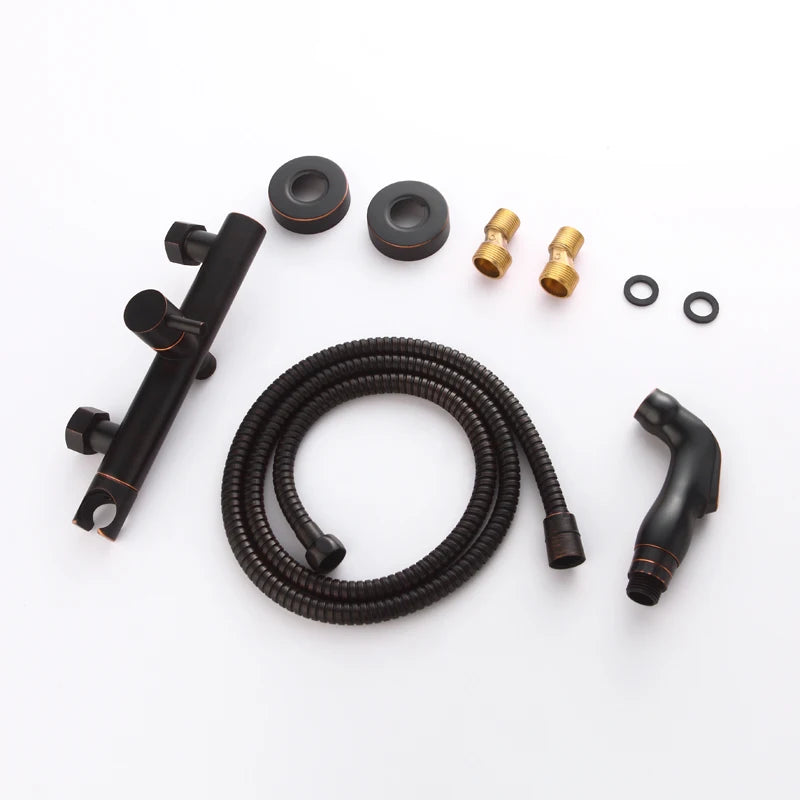 Elegante oliegewreven bronzen bidet spuitset met warm- en koudemixer, slang en handdouche - Perfect voor draagbaar comfort!