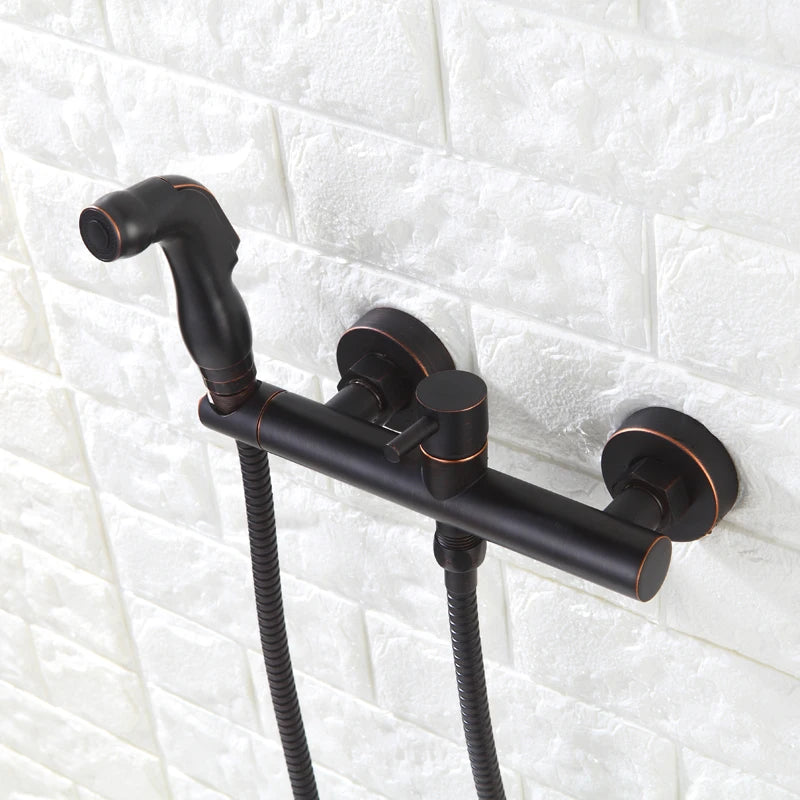 Elegante oliegewreven bronzen bidet spuitset met warm- en koudemixer, slang en handdouche - Perfect voor draagbaar comfort!