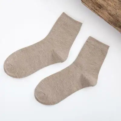 Trendy Dames Bamboe Vezel Kleurrijke Casual Sokken – 5 Paar in Stijlvol Zwart en Wit tegen Groothandelsprijzen!