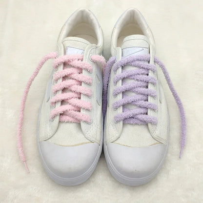 Schattige Zachte Roze, Witte en Zwarte Harige Veters voor Hoogtop Canvas Schoenen - Perfecte 140/160cm Lengte voor Mannen en Vrouwen!