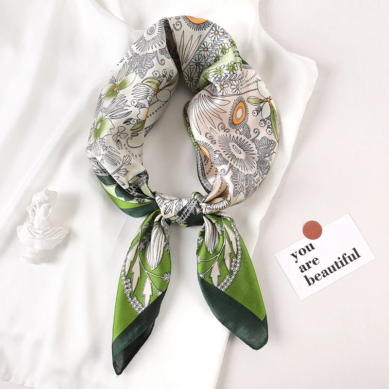 Chic Satijnen Zijden Geruite Sjaal voor Vrouwen - Elegante Hals- en Haarband, Perfect voor Werk en Mode in 2021 - Stijlvolle Hijab en Foulard Accessoire