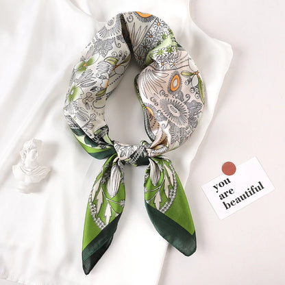 Chic Satijnen Zijden Geruite Sjaal voor Vrouwen - Elegante Hals- en Haarband, Perfect voor Werk en Mode in 2021 - Stijlvolle Hijab en Foulard Accessoire