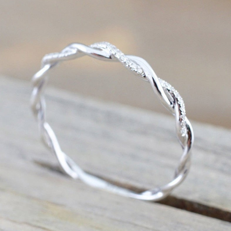 Eleganties van de Liefde Verbinding Ring | Delikaat Ontwerp