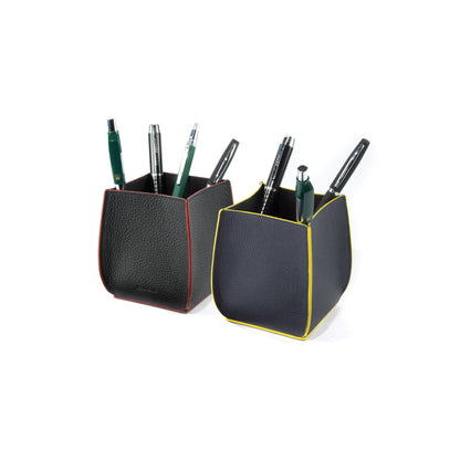 K0032DB | Desk Pen Holder in Genuine Leather, full grain, dollar grain. Blue color with yellow edges. Dimensions: 8.5 x 8.5 x 12 cm. Packaging: Bottom/lid gift box-2