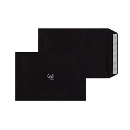 K0044AB | Desk Pad in Genuine Full Grain Leather with Dollar Grain - Black Color - Dimensions: 50 x 37 x 0.5 cm - Packaging: Black Cardboard Envelope-4