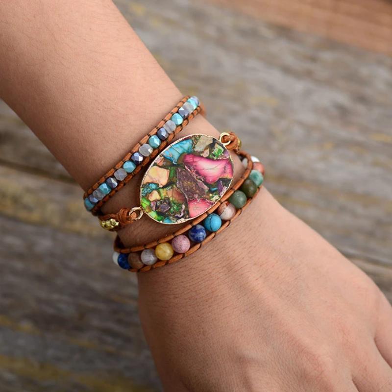 Vibrante Bohemian Wikkelarmband in Kleurrijke Stijl