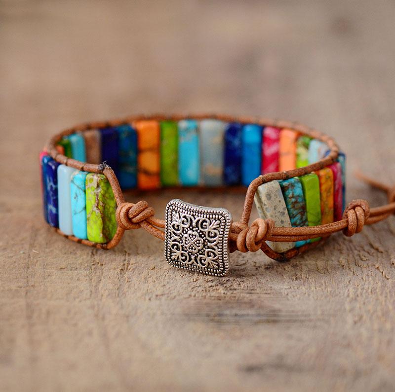 Handgemaakte Leren Regenboog Chakra Armband - Voor een Kleurrijke Energie!