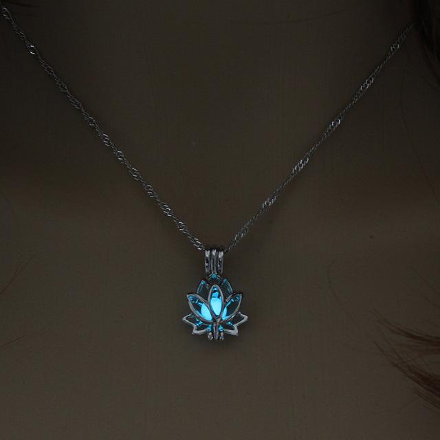 Stralende Lotus Ketting - Verlicht Je Stijl!