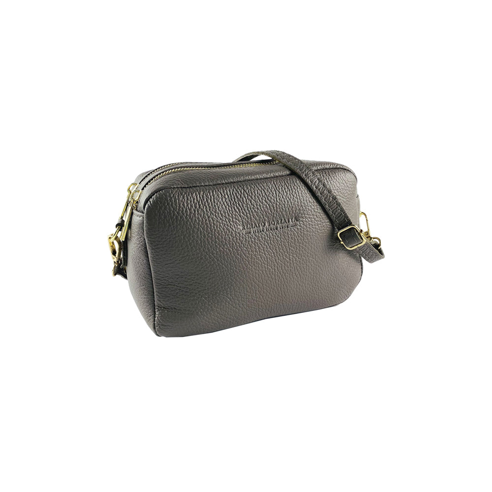 RB1008AQ | Women's Double Zip Shoulder Bag in Genuine Leather Made in Italy. Removable shoulder strap. Attachments with shiny gold metal snap hooks - Taupe color - Dimensions: 20 x 15 x 9 cm-0