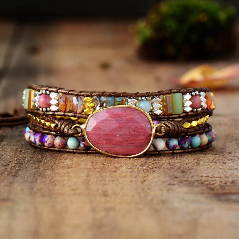 Zinnenstrelende Roze Bohemian Wikkelarmband