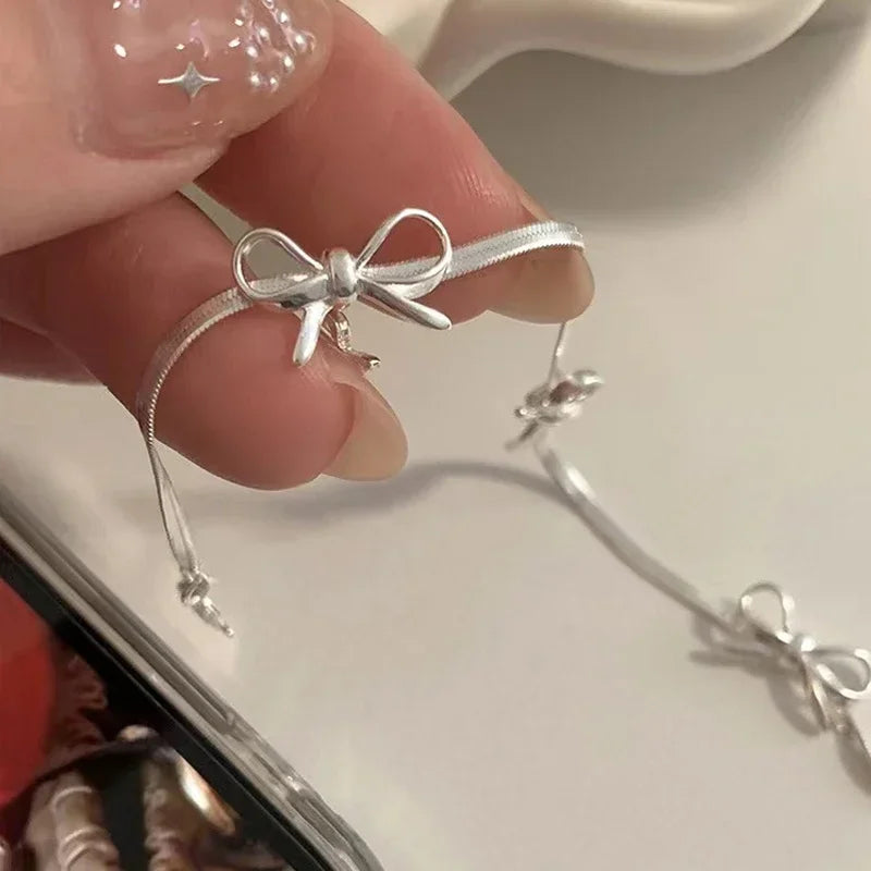 Charmante LATS Mode Zoete Strikarmbanden voor Vrouwen en Meisjes – Oogverblindende Ribbons Strik op een Stijlvolle Slangenketting – Perfecte Feest Sieraad Cadeau!