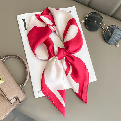 Chic Satijnen Zijden Geruite Sjaal voor Vrouwen - Elegante Hals- en Haarband, Perfect voor Werk en Mode in 2021 - Stijlvolle Hijab en Foulard Accessoire