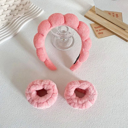 Chique 3-Pack Microfiber Wasbandjes, Scrunchies en Puffy Spa Haarbanden voor Moeiteloze Gezichtsreiniging, Make-up Toepassing en Doucheverzorging!