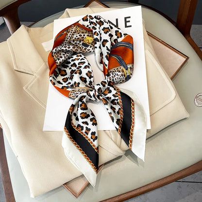 Chique 2023 Zijden Nek Sjaal met Elegante Paardenprint voor Vrouwen - Veelzijdige Vierkante Haarwraps, Foulards en Bandana Opties