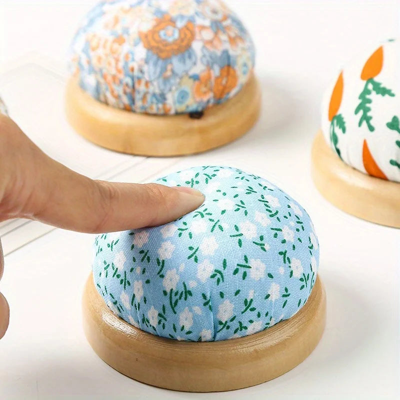 Coussin à épingles tissu avec base en bois porte-aiguilles couture broderie DIY couleur aléatoire