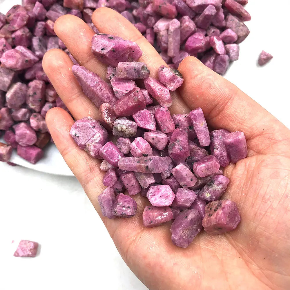 Natural Red Corundum Rough 50g 100g Raw Ruby Stone Bulk Healing Crystals Mineral Specimen for Decor Reiki Craft Supplies