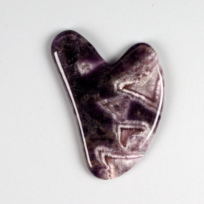 Revitaliseer je huid met onze Rozenkwarts Hart Gua Sha Tool - Perfect voor het liften van de kin en neus, verstrakken en gezichts- massage!