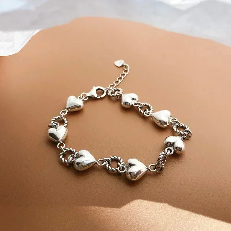 Charmante 4-delige set van modieuze slangen geïnspireerde groene edelstenen armbanden met fonkelende rhinestones – Perfecte metalen armbanden voor vrouwen's verjaardagen, feesten en kerstcadeaus!