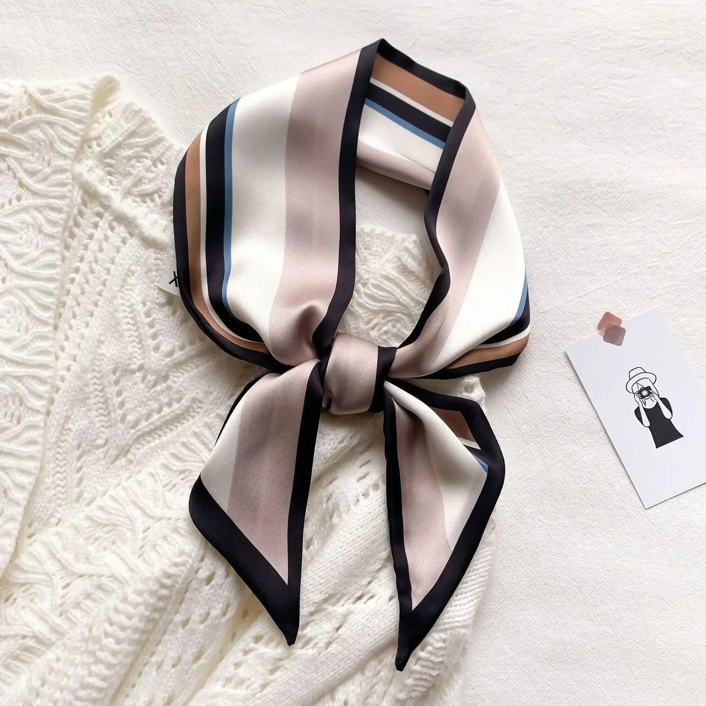 Trendy Floeiende Satijnen Zijde Haar Riem Sjaal voor Vrouwen – Stijlvolle Nekstrik, Tas Sjaal en Skinny Haarband – 2024 Collectie
