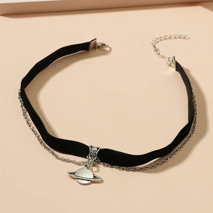 Elegante Vintage Fluwelen Parels Choker - Korte Zwarte Sleutelbeen Kraag Ketting voor Vrouwen - Perfecte Gotische Accessoire