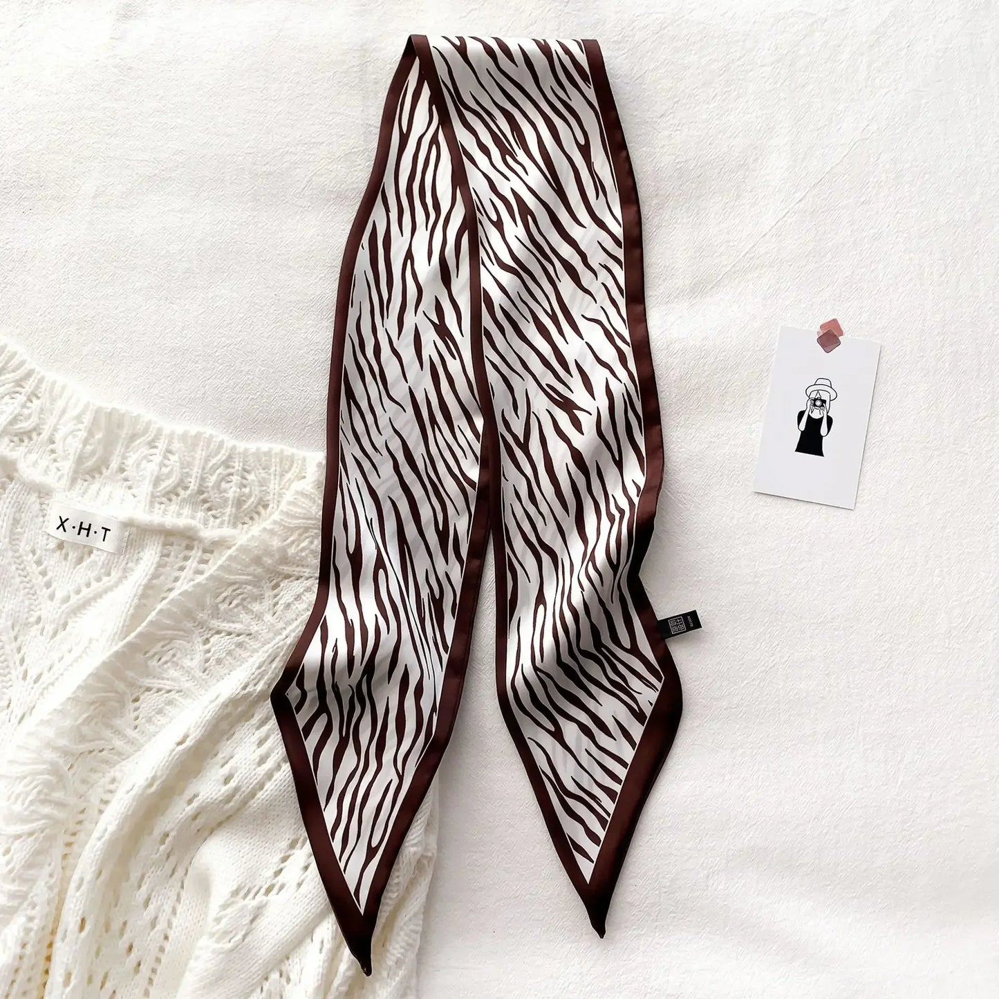 Trendy Floeiende Satijnen Zijde Haar Riem Sjaal voor Vrouwen – Stijlvolle Nekstrik, Tas Sjaal en Skinny Haarband – 2024 Collectie