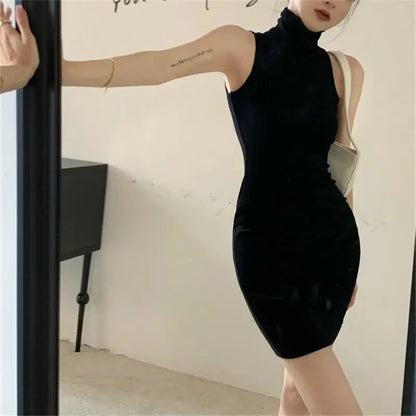 Glamoureuze Zomerse Hoge Hals Bodycon Jurk met Chic Oversleeves en Flatterende Plissé Rok voor een Verbluffende Uiterlijk