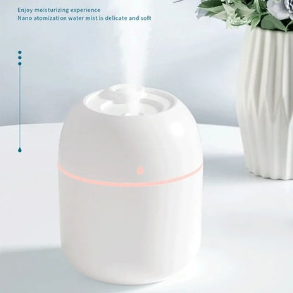Compact 220ml Mini Cup USB Luchtbevochtiger met Mist Spray – Dubbele Functie Aroma Essentieel Olie Diffuser voor Uw Auto